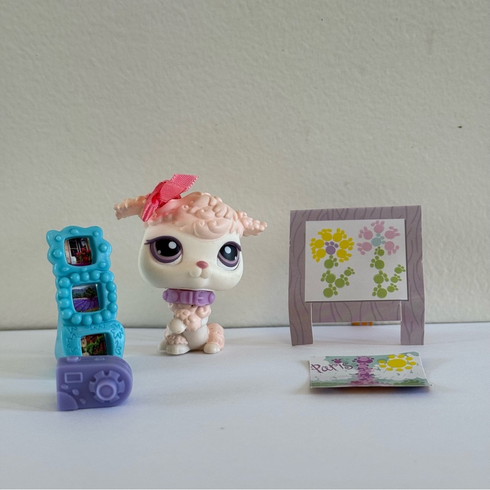 RARE Littlest Pet Shop Target Exclusive “Pets from Around the World” #385-399 - Picture 7 of 11